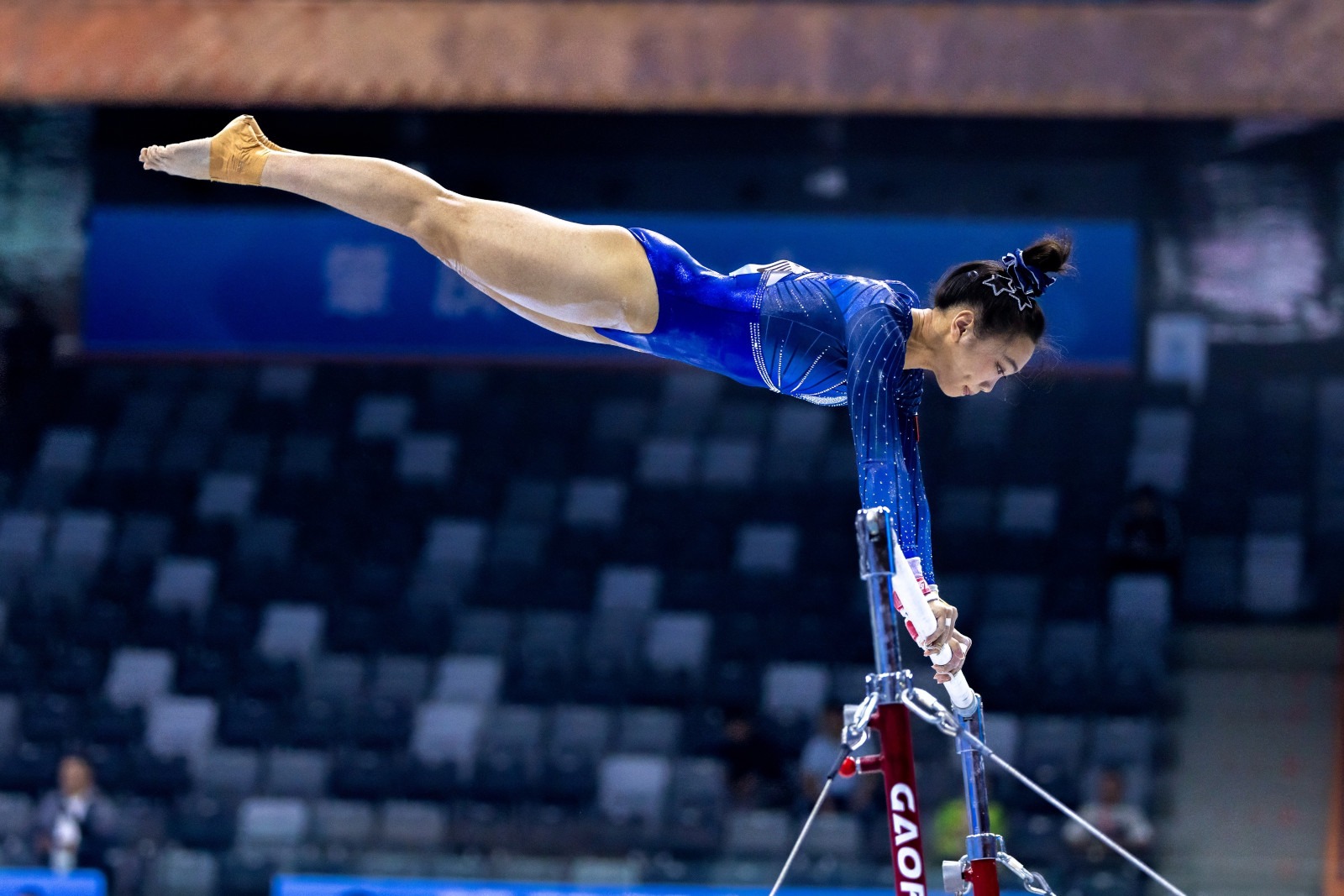 决战时刻梦游！康宁汉姆15中5得到17分7篮板7助攻